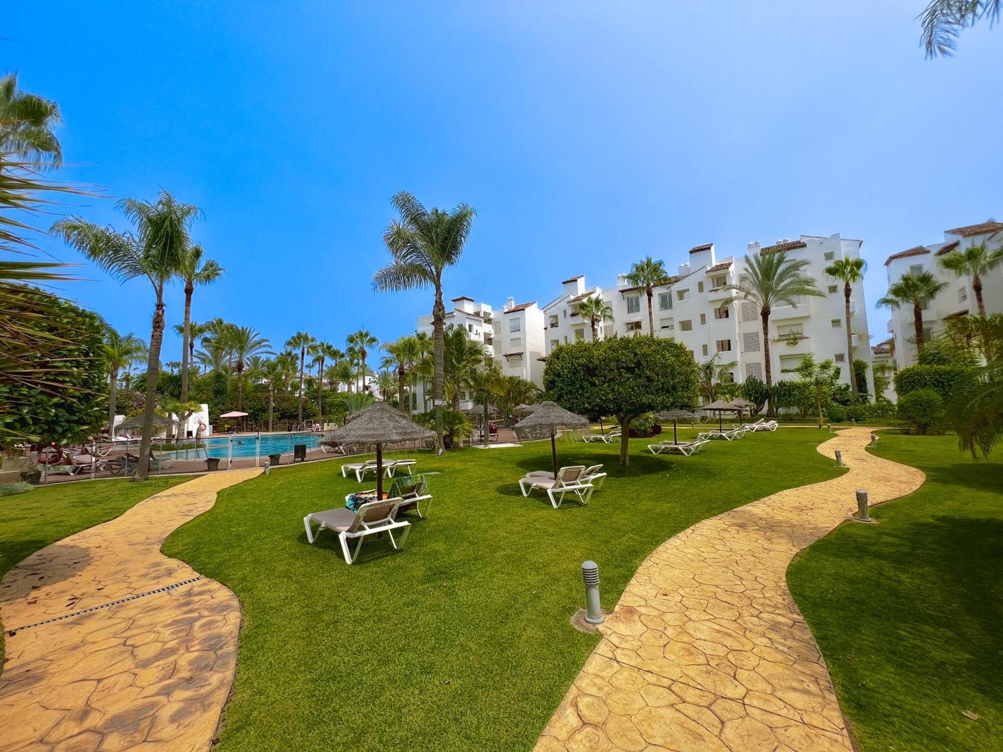 Costalita F - Beachside Apartamento Estepona